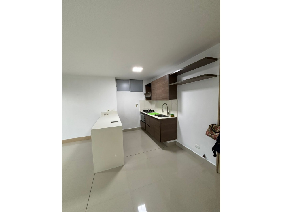 Apartamento en venta en Loma del Indio, Medellín 3