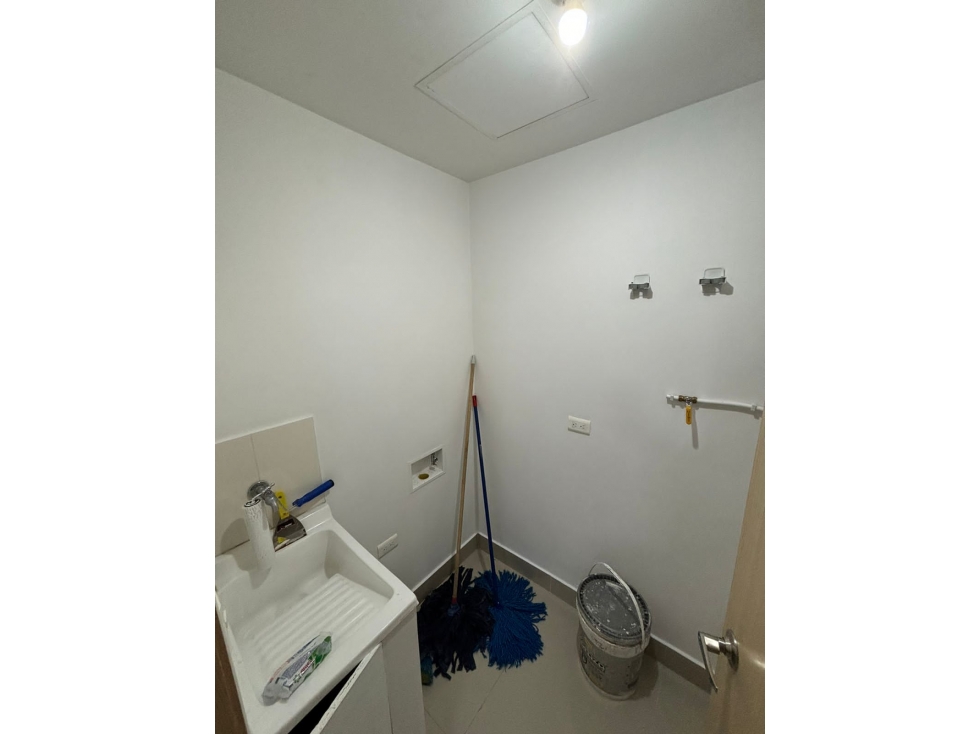 Apartamento en venta en Loma del Indio, Medellín 4