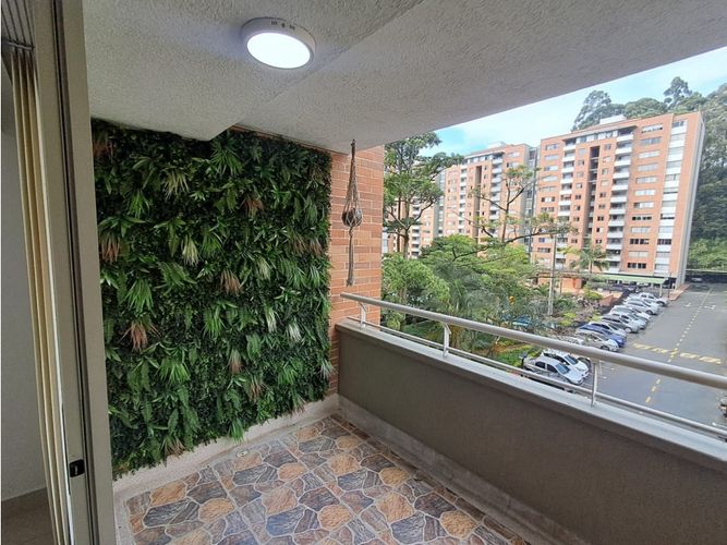 Apartamento de 4 alcobas en venta en Laureles, Medellín, 100 m² · foto 14 de 24