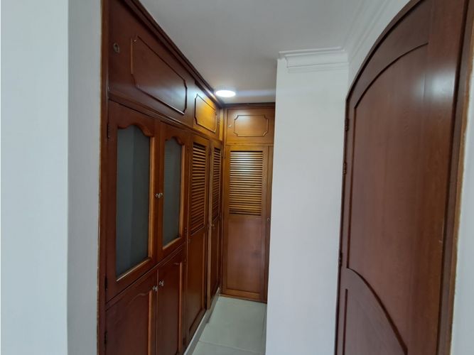 Apartamento de 4 alcobas en venta en Laureles, Medellín, 100 m² · foto 17 de 24