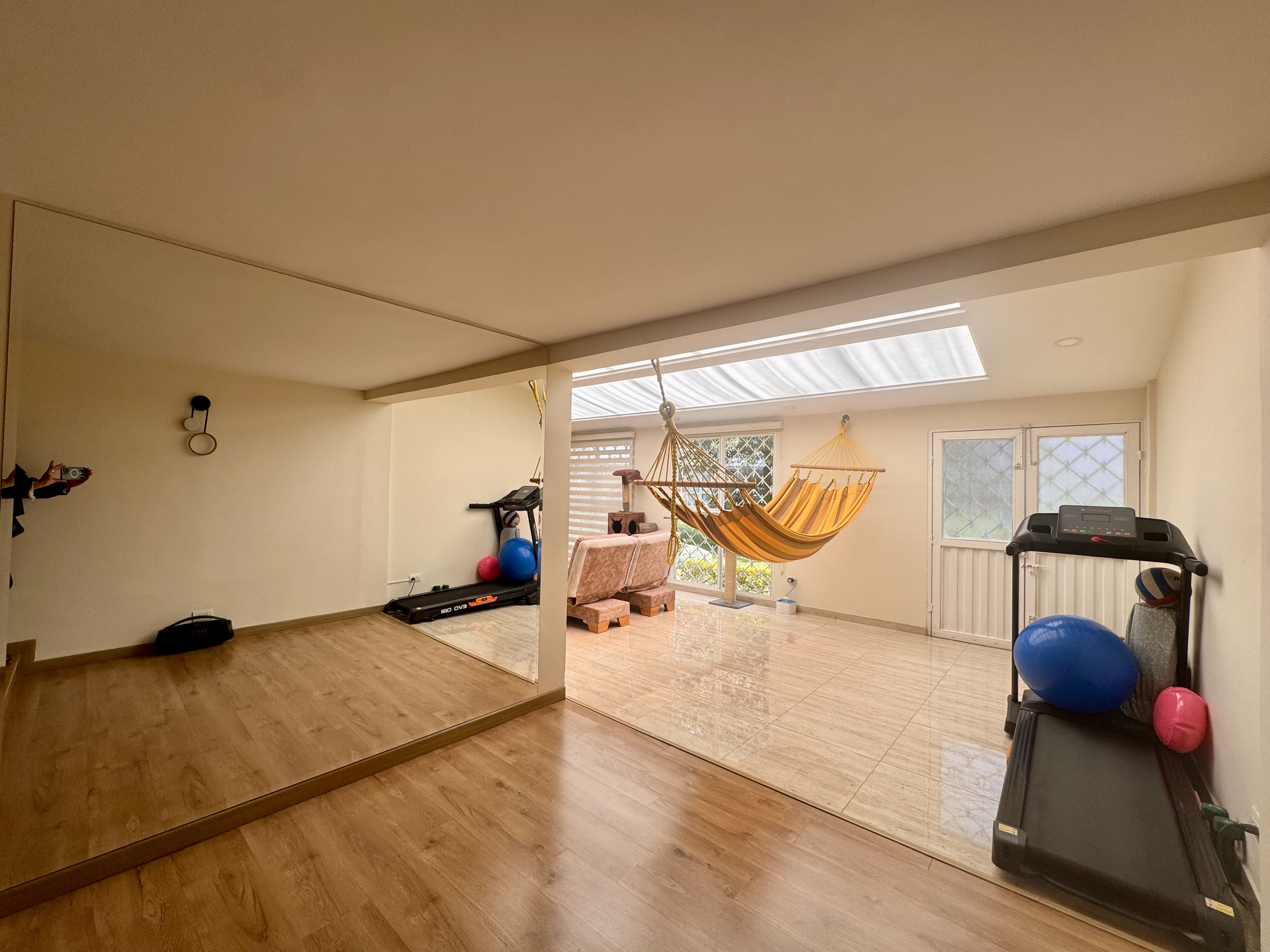 Casa en venta en Lagos De Cordoba, Bogotá · foto 7 de 24