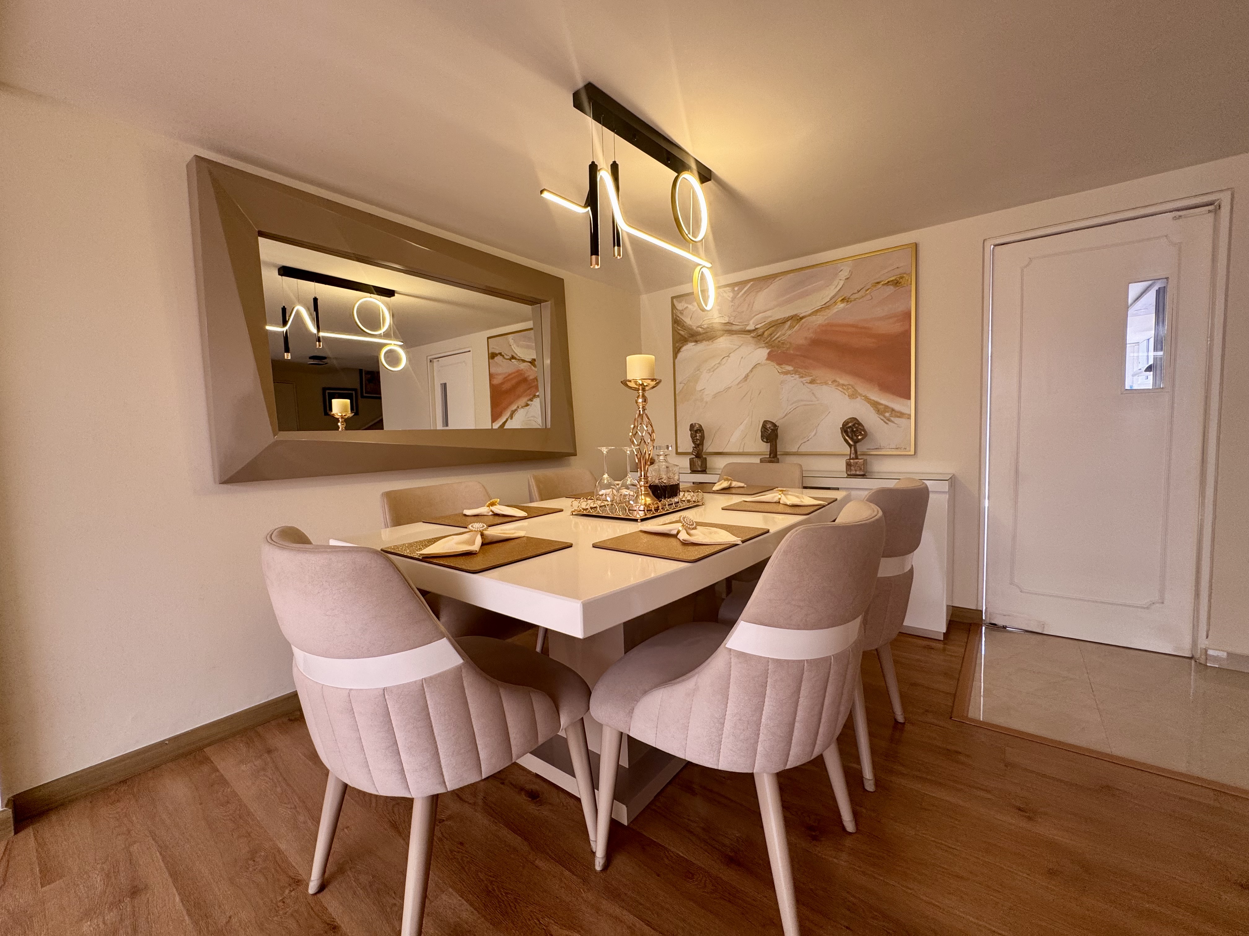 Casa en venta en Lagos De Cordoba, Bogotá · foto 5 de 24