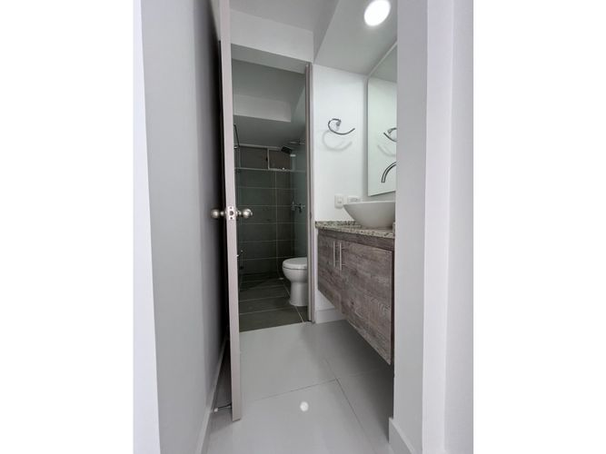 Apartamento de 3 alcobas en venta en Las Varas, Ricaurte · foto 9 de 15