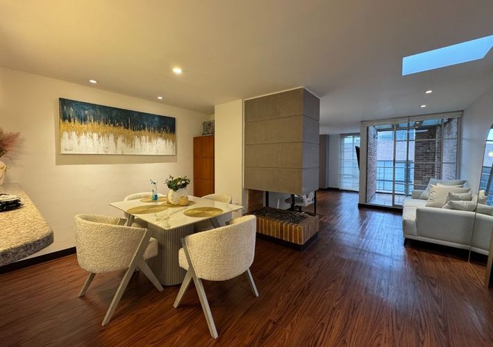 Apartaestudio en venta en Bella Suiza, Bogotá, 74 m² · foto 2 de 14