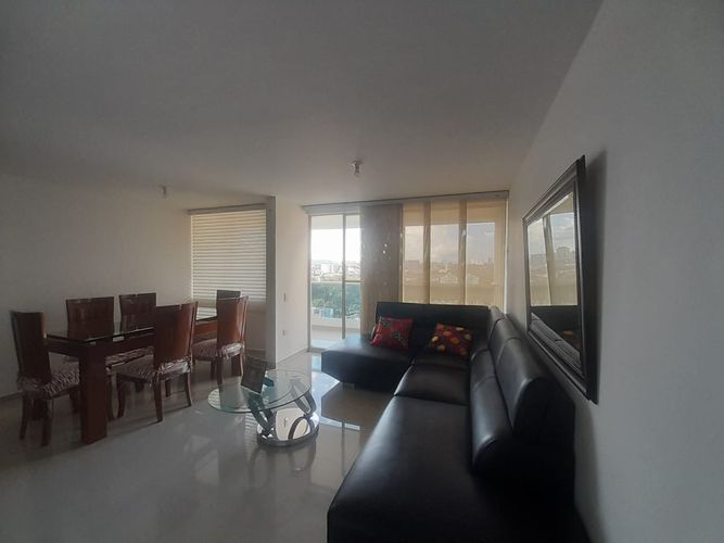 Apartamento de 3 alcobas en venta en Colina Versalles, Floridablanca, 99 m² · foto 3 de 24