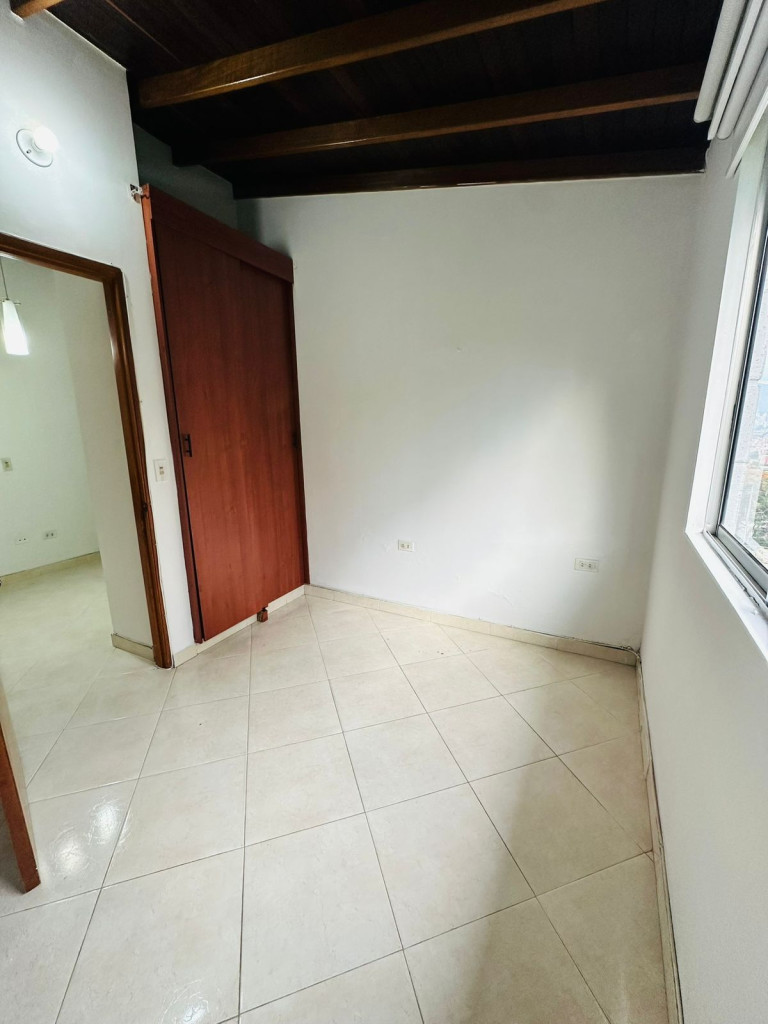Apartamento en venta en Calasanz, Medellín · foto 9 de 12