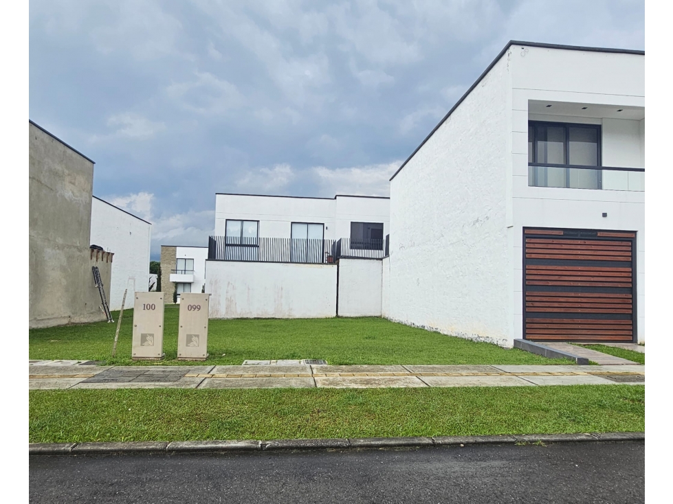 Land in San Antonio de Pereira (107 m²) for Sale