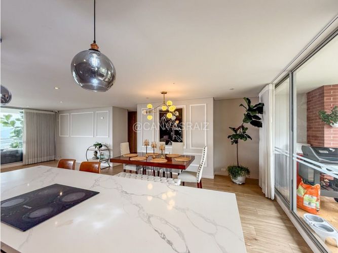 Apartamento de 3 alcobas en venta en Los Naranjos, Medellín, 222 m² · foto 8 de 14