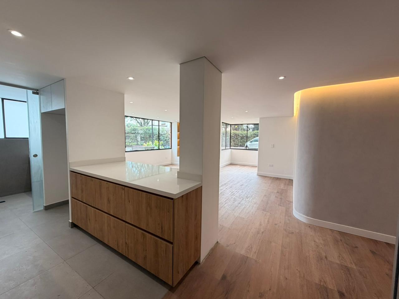 Apartamento en venta en Modelia, Bogotá · foto 3 de 18
