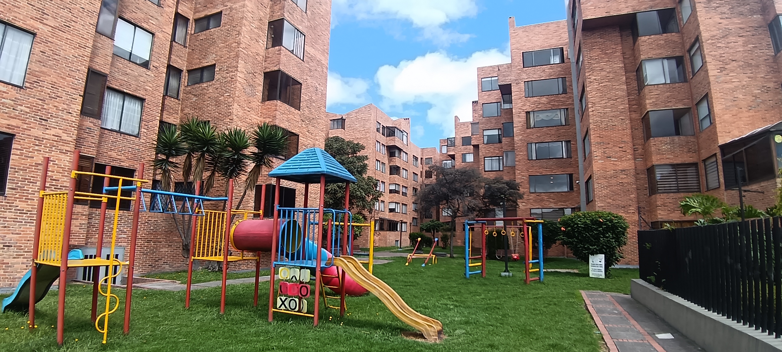 Apartamento en venta en Modelia, Bogotá · foto 2 de 18