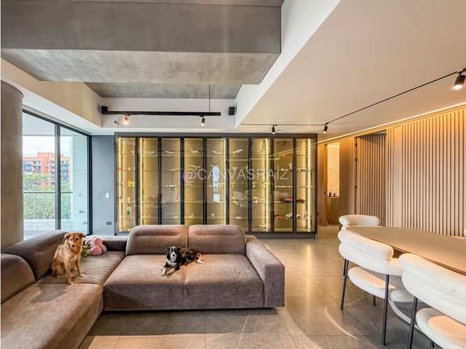 Apartamento de 2 alcobas en venta en Los Balsos, Medellín, 156 m² · foto 2 de 13