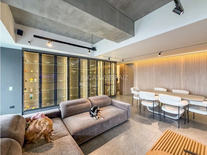 Apartamento de 2 alcobas en venta en Los Balsos, Medellín, 156 m² · foto 3 de 13