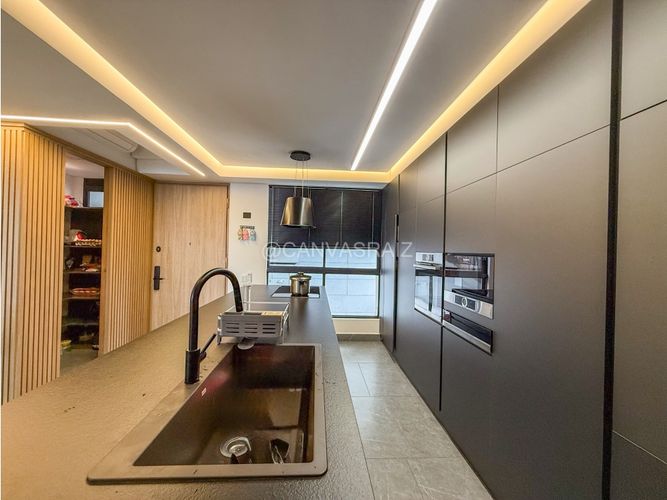 Apartamento de 2 alcobas en venta en Los Balsos, Medellín, 156 m² · foto 5 de 13