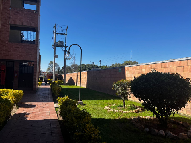 Casa de 4 alcobas en venta en Ub. Serrezuelita, Funza, 80 m² · foto 2 de 23