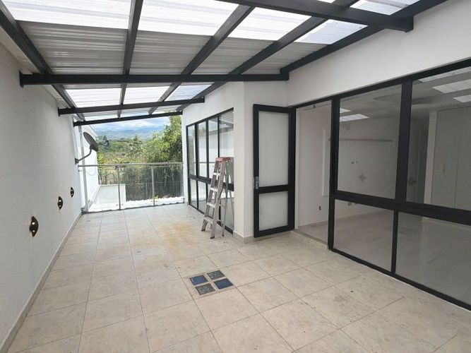 Casa de 5 alcobas en venta en Las Mercedes, Jamundí, 330 m² · foto 19 de 24