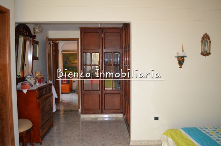 Casa de 4 alcobas en venta en Club House Iii, Floridablanca, 307 m² · foto 9 de 24