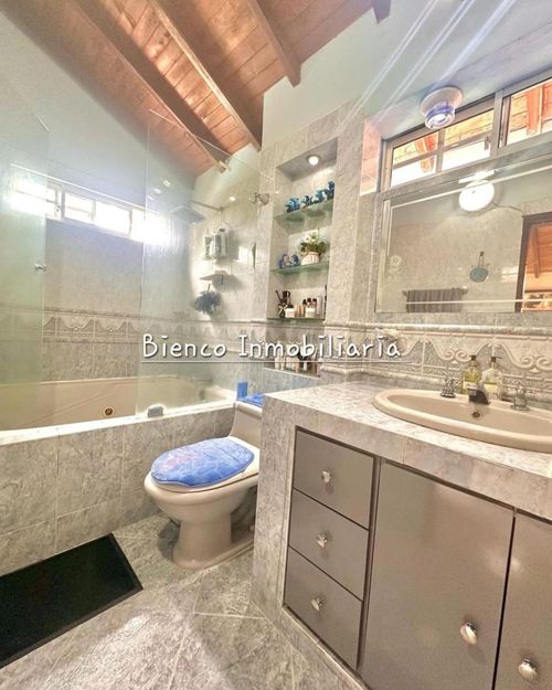 Casa de 4 alcobas en venta en Club House Iii, Floridablanca, 307 m² · foto 10 de 24