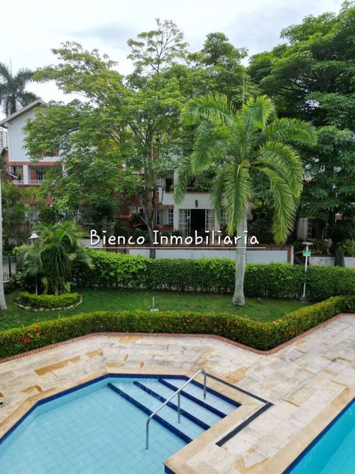 Casa de 4 alcobas en venta en Club House Iii, Floridablanca, 307 m² · foto 23 de 24