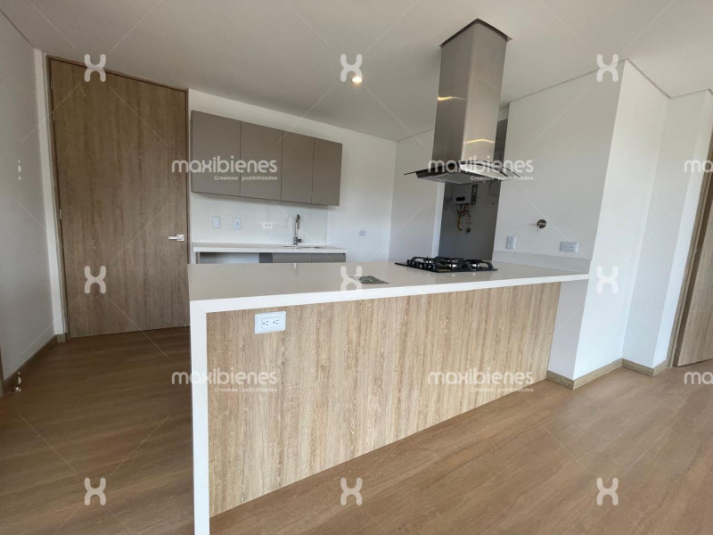 1BR Apartment in Santa Elena (70 m²) - 2