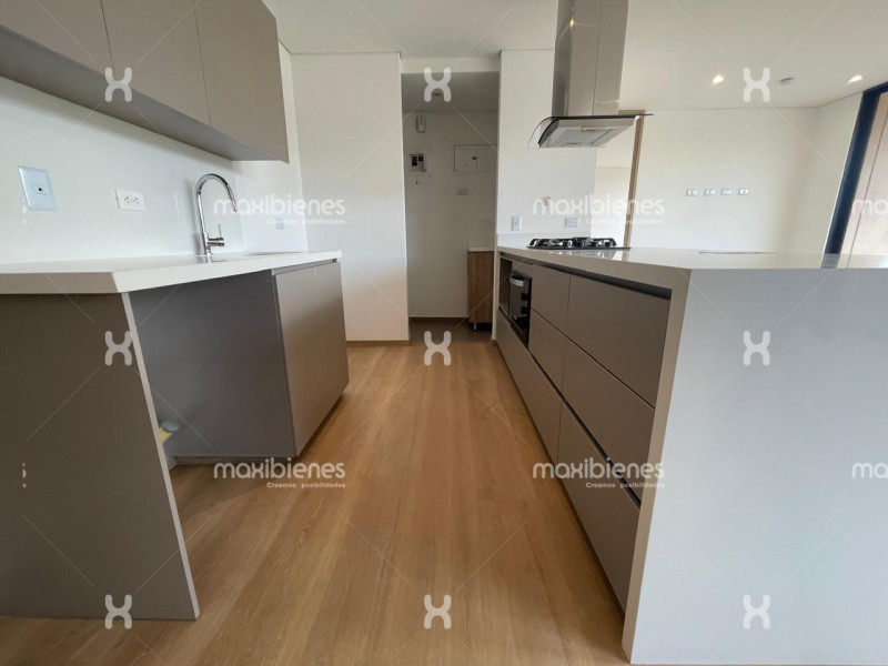 1BR Apartment in Santa Elena (70 m²) - 4