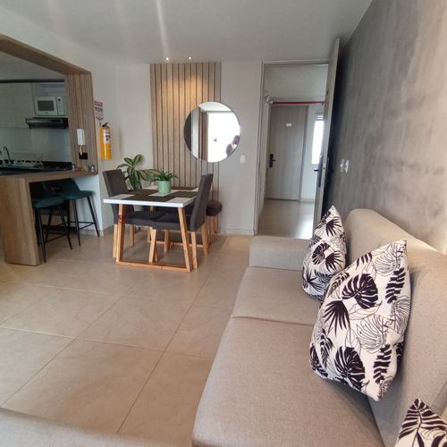 Apartamento de 2 alcobas en venta en Los Cambulos, Cali, 64 m² · foto 7 de 24