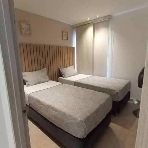 Apartamento de 2 alcobas en venta en Los Cambulos, Cali, 64 m² · foto 16 de 24