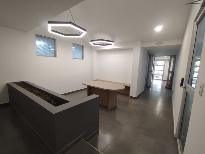 Oficina en venta en La Flora, Cali, 354 m² · foto 17 de 24