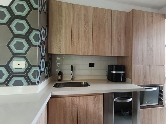 Apartaestudio en arriendo en El Poblado, Medellín, 54 m² · foto 7 de 12