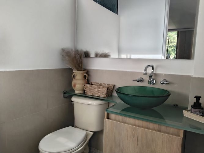 Apartamento de 3 alcobas en arriendo en Castropol, Medellín, 164 m² · foto 16 de 19