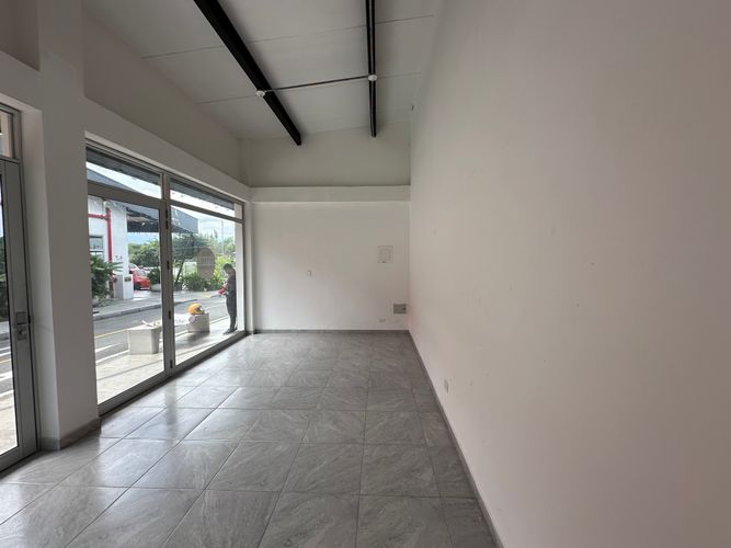 Local en arriendo en Ciudad Dorada, Armenia, 25 m² · foto 6 de 9