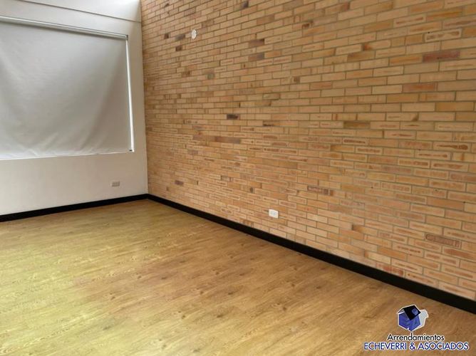 Casa de 4 alcobas en venta en Loma El Atravesado, Envigado, 300 m² · foto 9 de 19