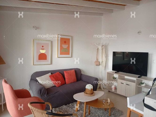Apartamento de 3 alcobas en venta en El Carmen De Viboral, El Carmen de Viboral, 57 m² · foto 2 de 7