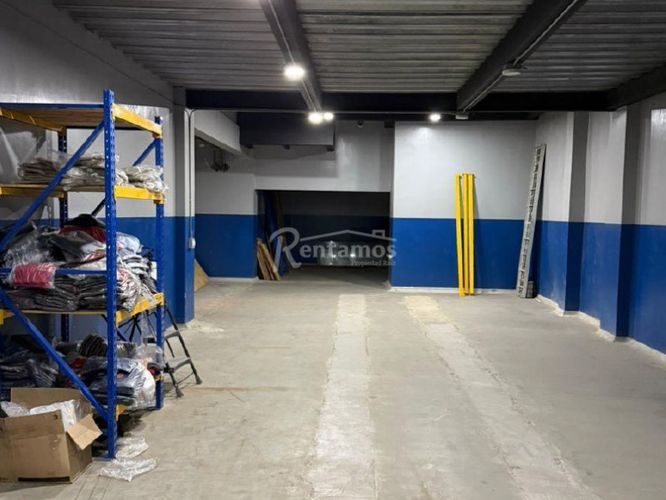 Bodega en venta en Simon Bolivar Sb (Centro), Copacabana, 1553 m² · foto 12 de 19
