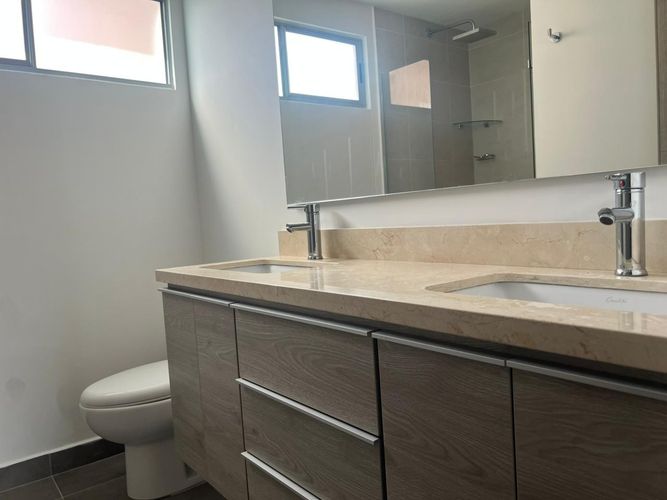 Apartamento de 3 alcobas en arriendo en Loma Benedictinos, Envigado, 168 m² · foto 16 de 17