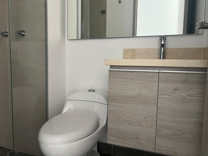 Apartamento de 3 alcobas en arriendo en Loma Benedictinos, Envigado, 168 m² · foto 15 de 17