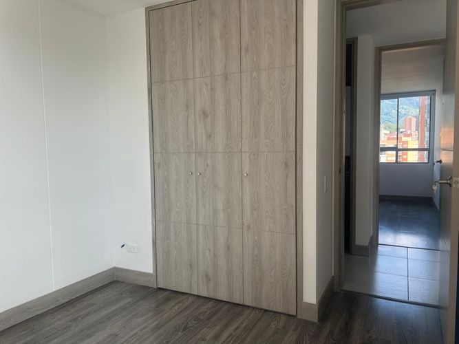 Apartamento de 3 alcobas en arriendo en Loma Benedictinos, Envigado, 168 m² · foto 11 de 17