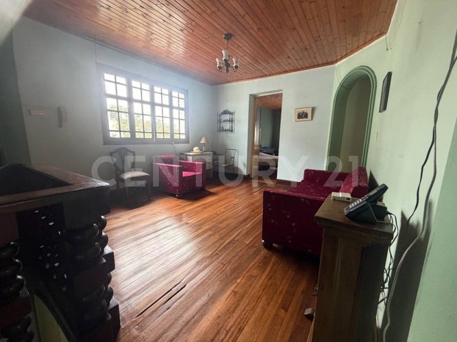 Casa de 6 alcobas en venta en Sagrado Corazon, Bogotá, 472 m² · foto 3 de 19