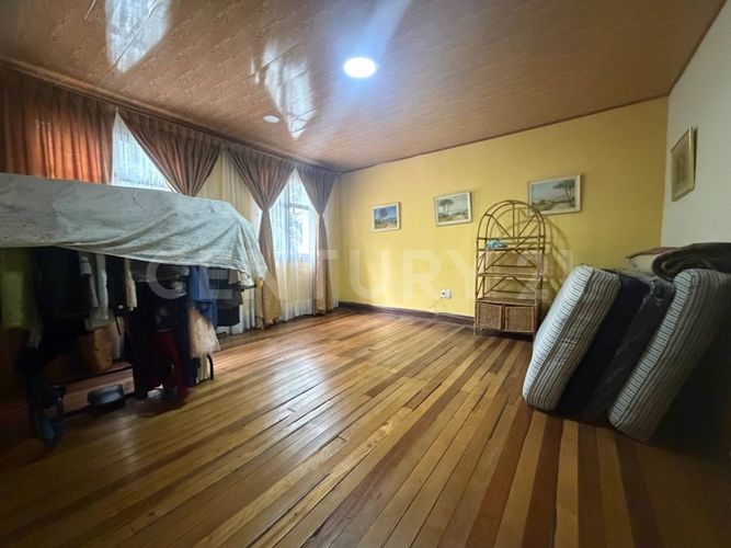 Casa de 6 alcobas en venta en Sagrado Corazon, Bogotá, 472 m² · foto 11 de 19