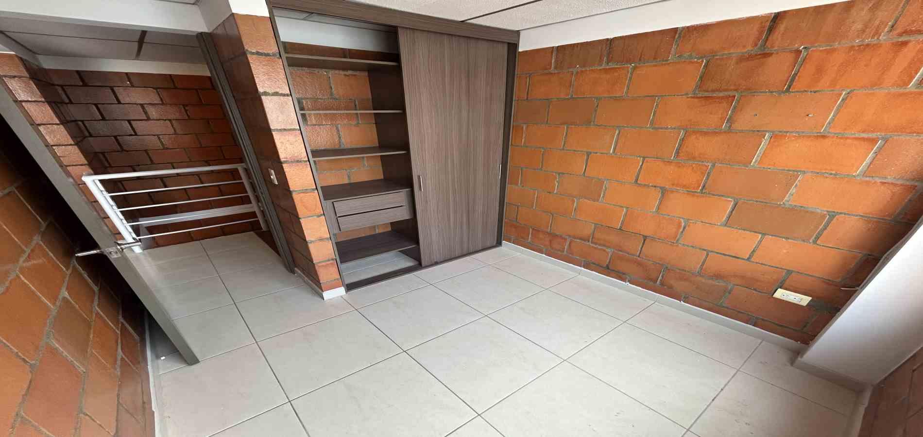 Casa en venta en Galicia, Pereira · foto 3 de 23