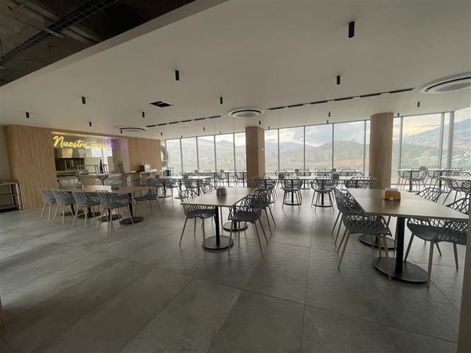 Oficina en arriendo en Laureles, Medellín, 270 m² · foto 5 de 12