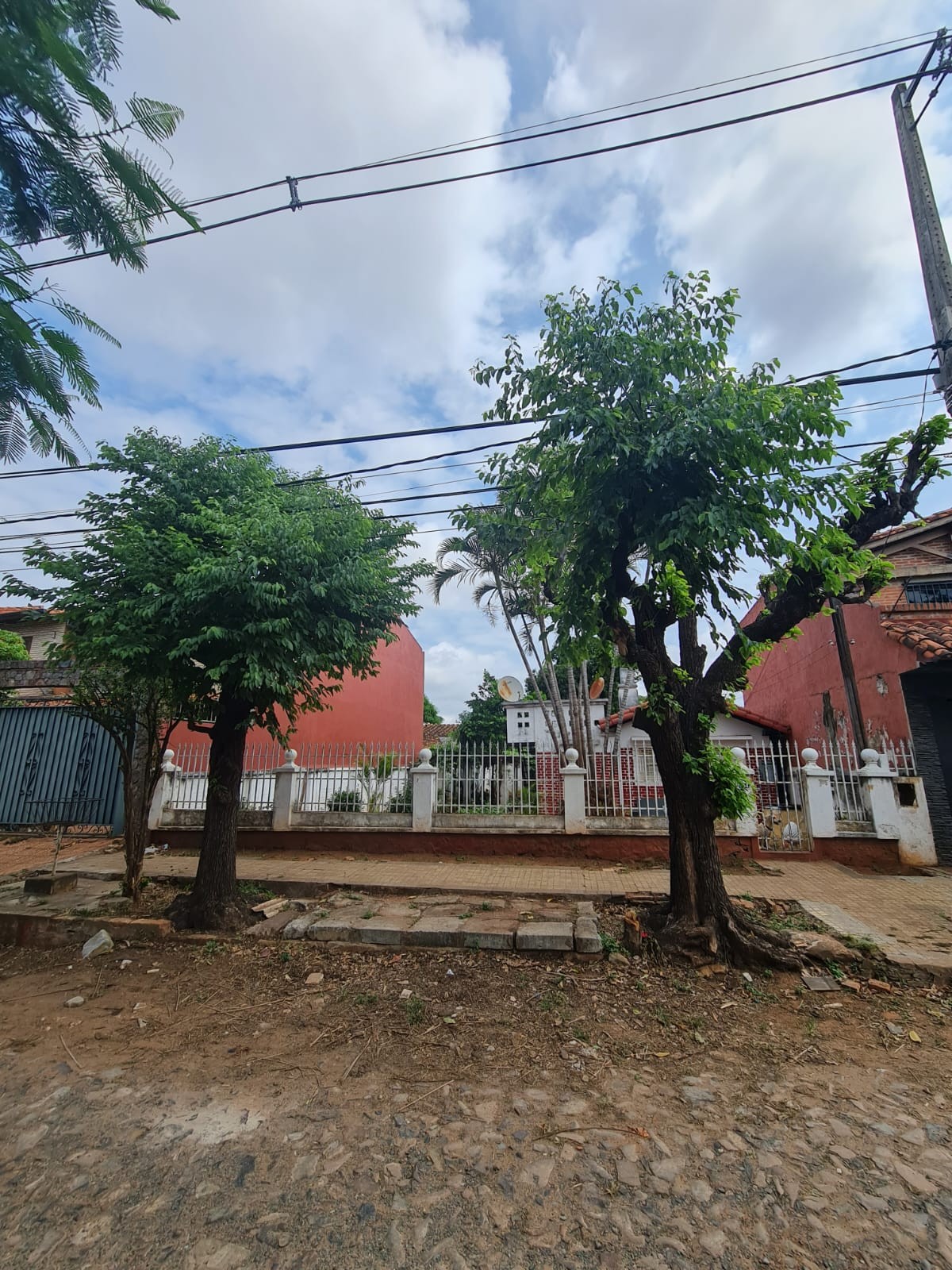 Vendo amplia propiedad zona Ciudad Nueva - Bruno Guggiari — foto 3