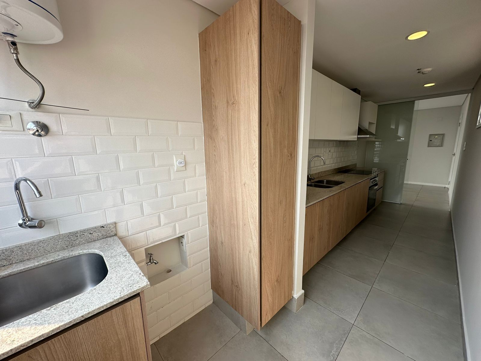 ALQUILER DE AMPLIO DEPARTAMENTO BARRIO LOS LAURELES - A PASOS DE CASA RICA — foto 3