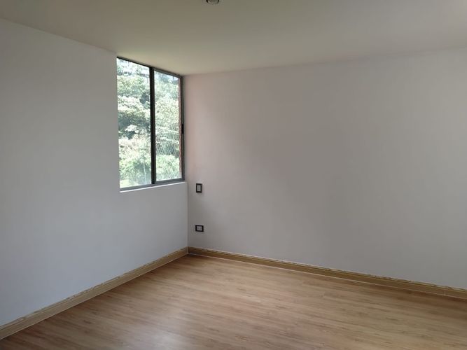 Apartamento de 3 alcobas en arriendo en Loma Del Indio, Medellín, 88 m² · foto 9 de 20