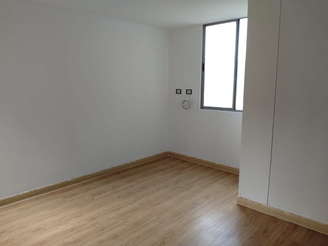 Apartamento de 3 alcobas en arriendo en Loma Del Indio, Medellín, 88 m² · foto 15 de 20
