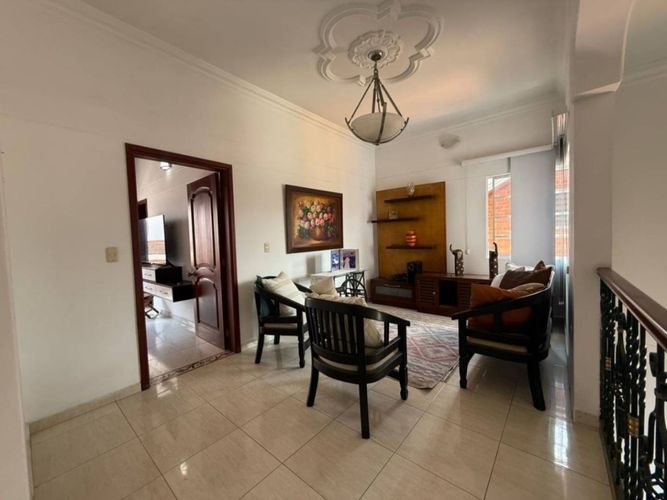 Casa de 5 alcobas en venta en Cañaveral, Floridablanca, 234 m² · foto 6 de 19