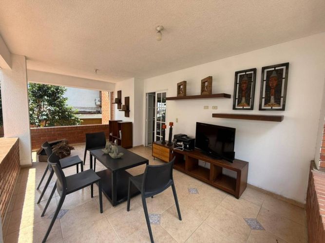 Casa de 5 alcobas en venta en Cañaveral, Floridablanca, 234 m² · foto 10 de 19