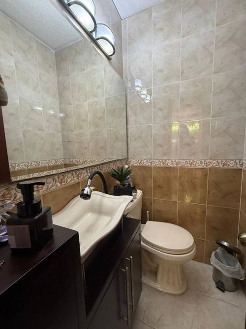 Casa de 5 alcobas en venta en Cañaveral, Floridablanca, 234 m² · foto 12 de 19