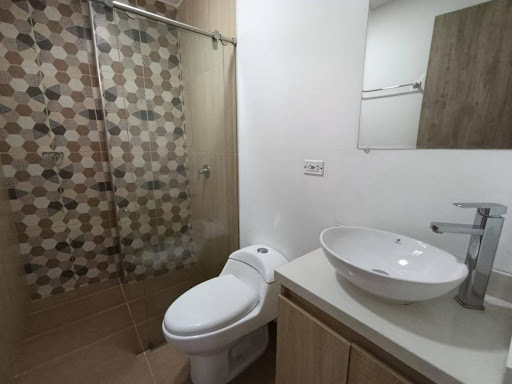 Apartamento en arriendo en La Castellana, Medellín · foto 8 de 19