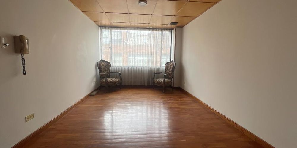 Apartamento de 3 alcobas en venta en Santa Barbara Central, Bogotá, 187 m² · foto 17 de 24