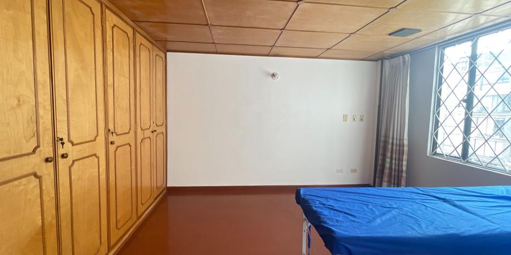 Apartamento de 3 alcobas en venta en Santa Barbara Central, Bogotá, 187 m² · foto 22 de 24